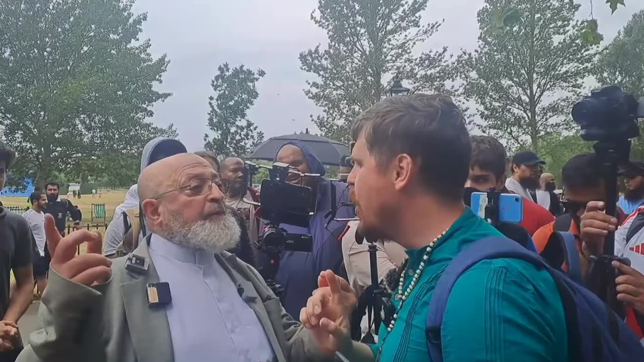 Muslims ATTACK Christians in UK - After LOSING DEBATE! AGAIN!