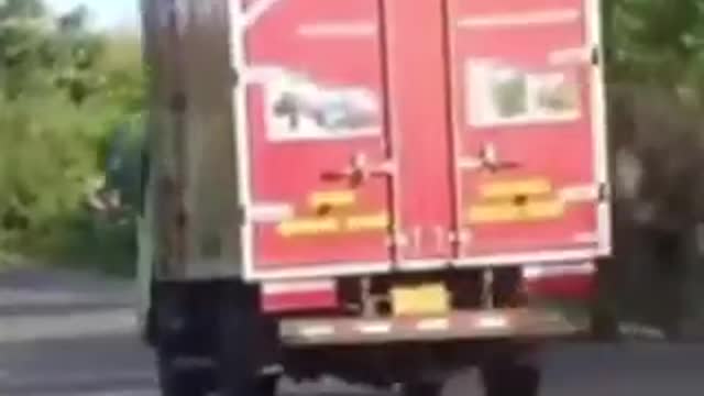 ΤΙ ΗΘΕΛΕ ΑΥΤΟΣ Ο ΕΛΕΦΑΝΤΑΣ?ΔΕΙΤΕ ΤΟ ΜΕΧΡΙ ΤΟ ΤΕΛΟΣ