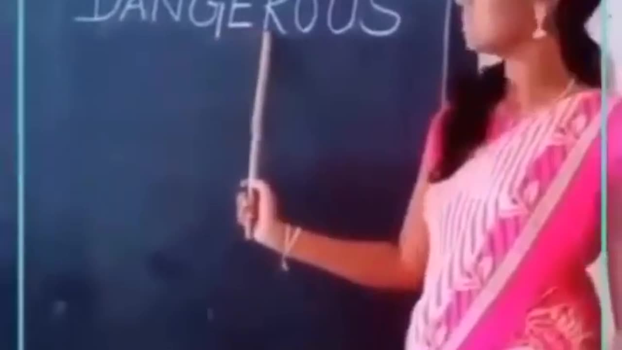 گُلو گُلو ھتت انگليش جي مان يھي ڇڏي 🤣🤣🤣