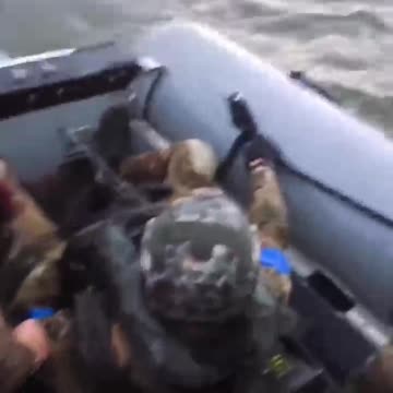 Rare footage of Ukrainian Special Forces using fast motor boats