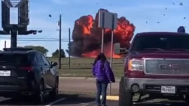 Mid-Air Collision of Two Planes at Dallas Airport