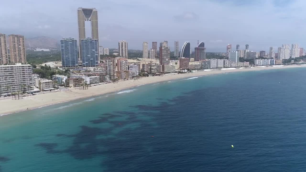 Apartment and duplexes on the first line of Poniente beach in Benidorm, Spain | Property in Spain