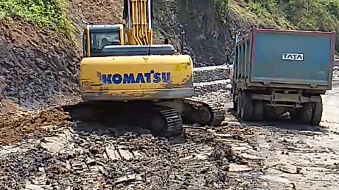 Excavator use krte hue