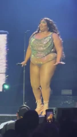 Lizzo Uses James Madison’s 1813 Crystal Flute In VILE Performance