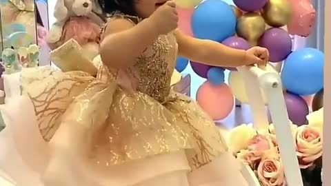 cute baby dance👌