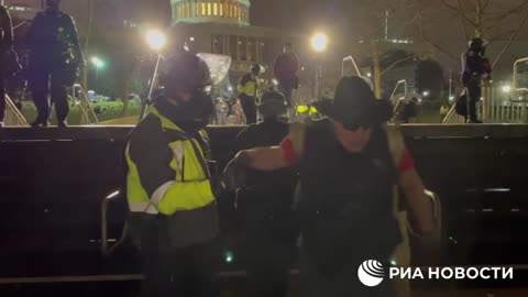 Trump's last supporters are pushed back from the Capitol