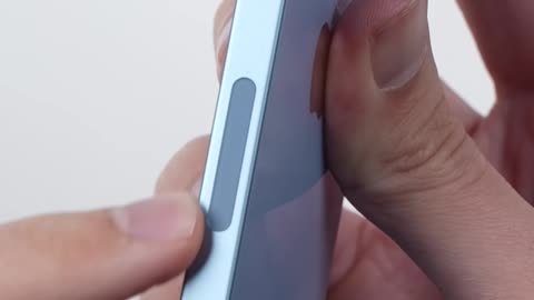 iPhone 14 unboxing