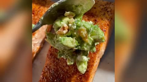 full day of low keto carbo eats.