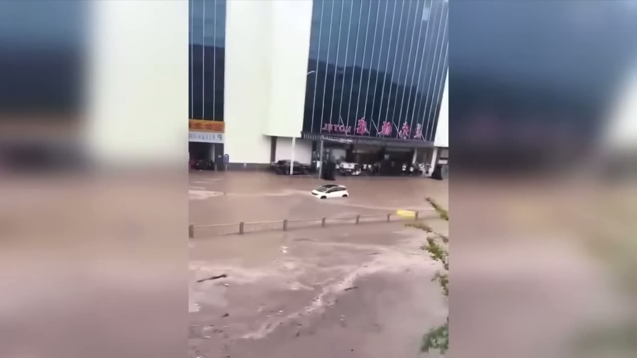 7/31/23 Biblical flooding in Beijing China 🇨🇳