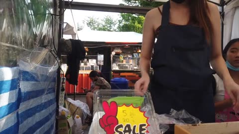 Sad love in Thailand, A Stunning street vendor girl hid her boyfriend and took advantage of me