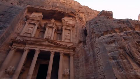Full visit of petra palace