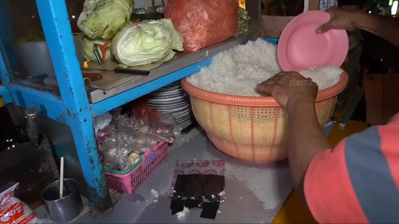 brutal fried rice filled with all chicken bones