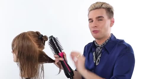 Pro Hairdresser Tries The Revlon One Step Hair Dryer