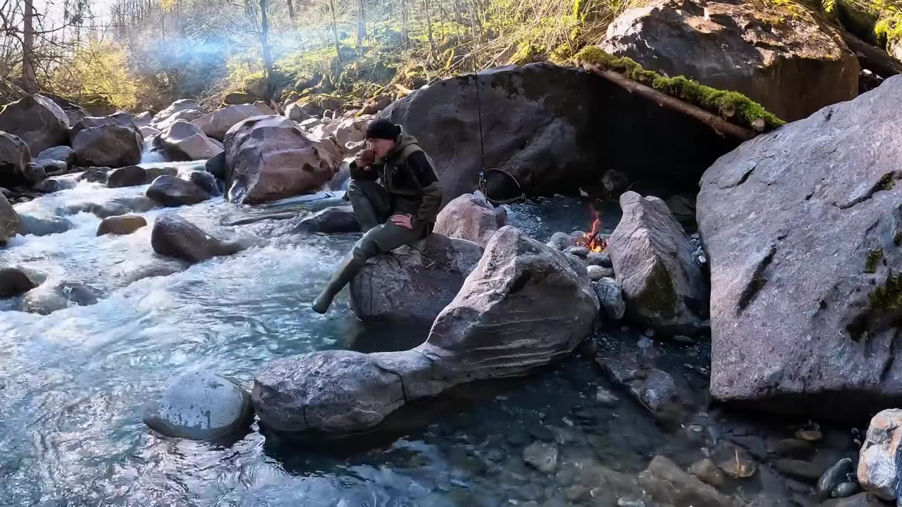 2 Days SOLO Bushcraft _ CATCH _ COOK at my Survival Shelter