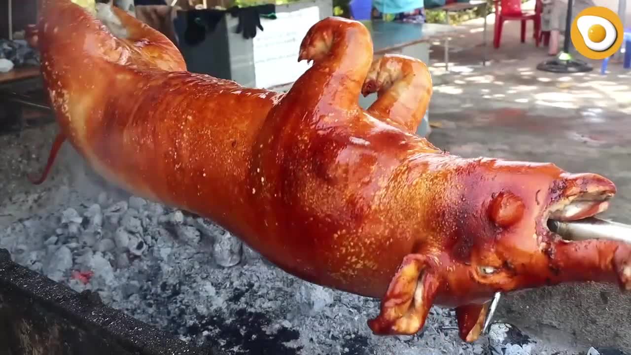 Crispy and delicious pork barbecue