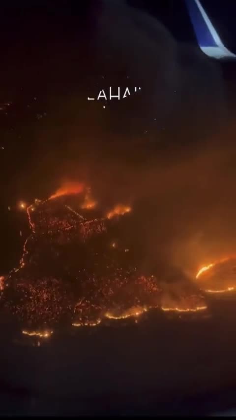 How did all the boats on the water burn as well & a perfect circle of fire around the city..??