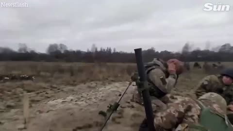 Ukrainian troops blast self-propelled Howitzers in training drills in the west