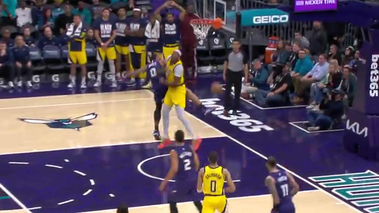 NBA - MILES BRIDGES CRUSH 😱 Pacers-Hornets