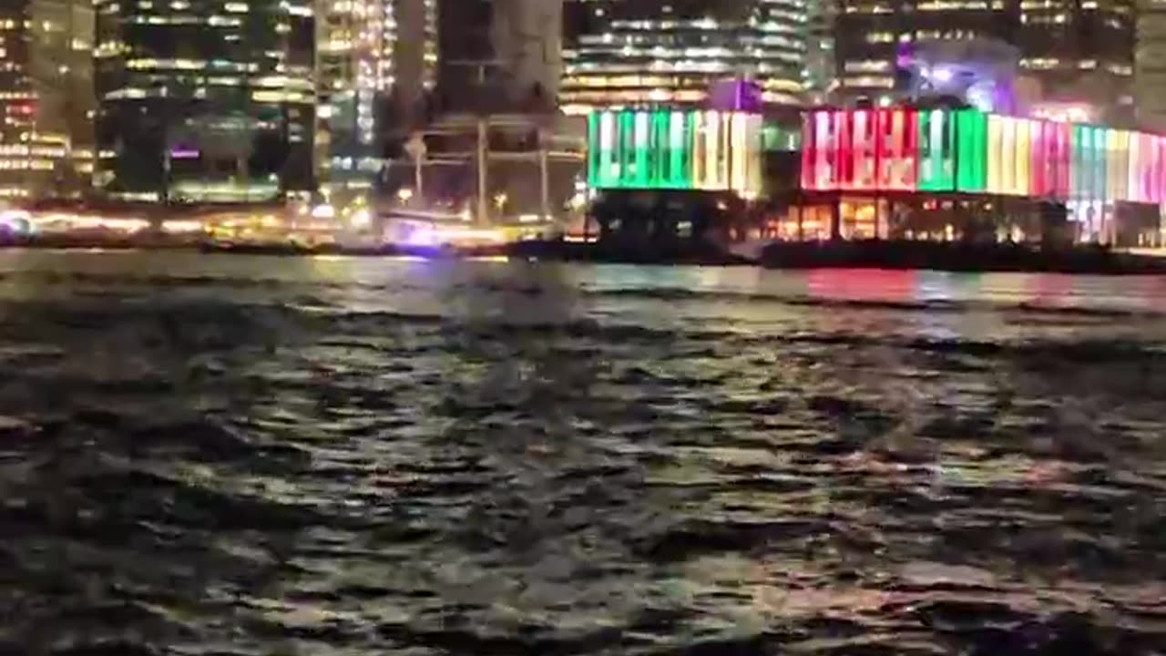 "Sailing Splendor: Superyacht Under the Brooklyn Bridge with a View of Manhattan"