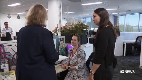 Centrelink a barrier to pensioners filling skills gaps | ABC News