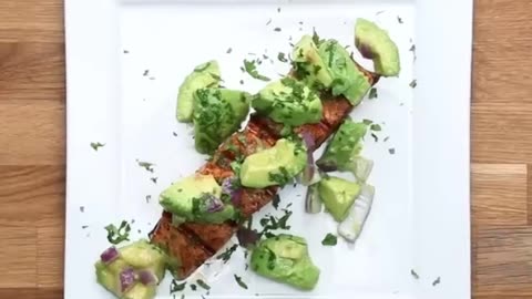 6 Clever Ways To Use An Avocado