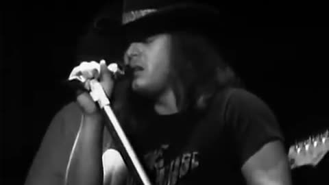 Lynyrd Skynyrd - Tuesday's Gone - 3/7/1976 - Winterland (Official)