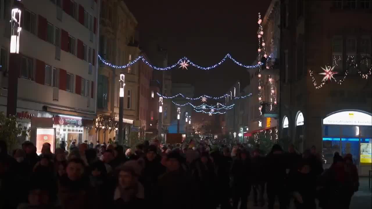 Thousands protest covid-tyranny in Cottbus, Germany.