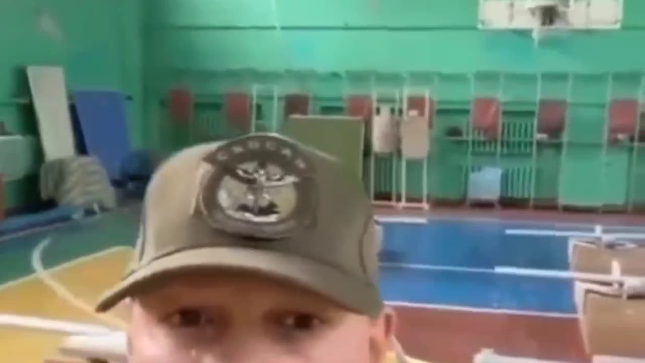 ◾A Ukrainian militant proudly shows how they set up a military drone factory in a Ukrainian school