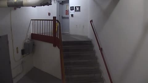 5179CHOBBASouthGarageStair5_2021-01-05_01h20min00s893ms.mp4