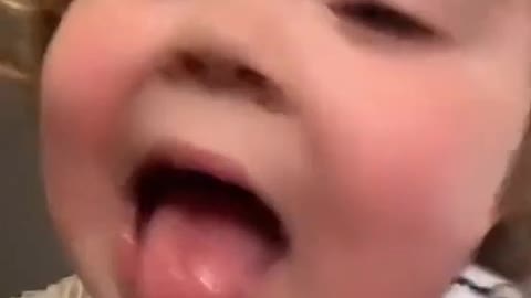 Look how I lip-synch