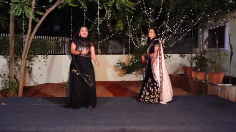 Chaka Chak | Atrangi Re | Nanad Bhabhi Duo | Amazing Indian Wedding Dance | Sangeeth Performance