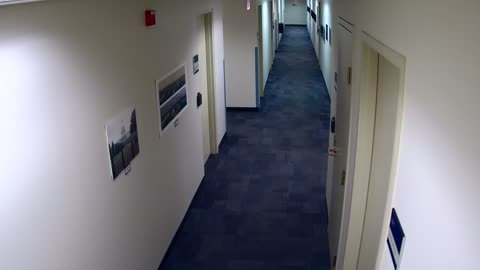 8016FCOB08848RearDoor_2021-01-05_01h00min01s780ms.mp4