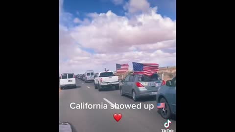 🇺🇸🇺🇸PEOPLES CONVOY USA STRONG!🚛🚚 SO MANY AMERICAN FLAGS ! 🇺🇸🇺🇸