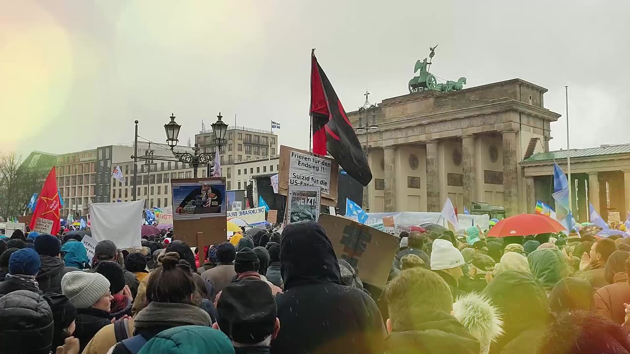 Aufstand für Frieden - Friedensdemo Berlin am 25.02.23