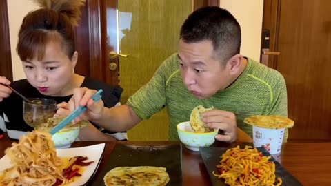 husband wife funny food eating
