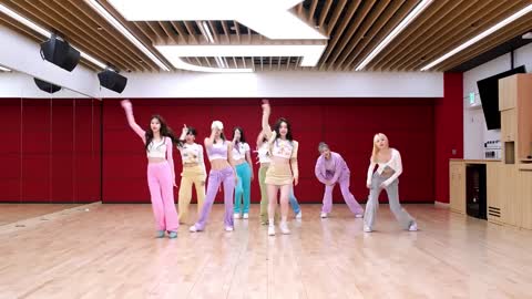 TWICE - 'Talk that Talk