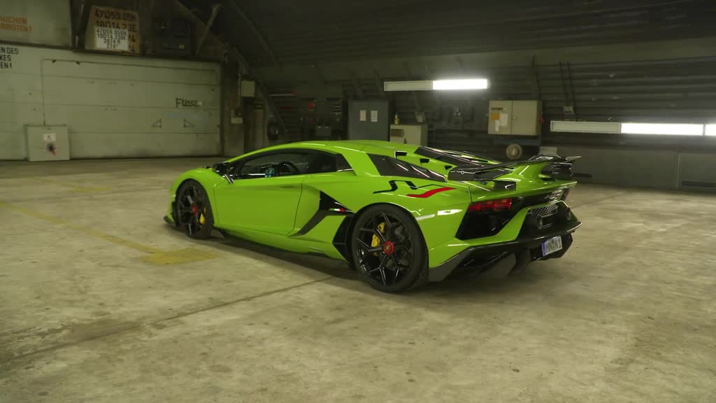 #short video Lamborghini Aventador SVJ