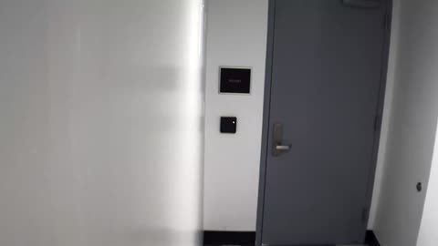 6144RHOBG2G201ABStairwayLobbyEntry_2021-01-06_13h00min02s647ms.mp4