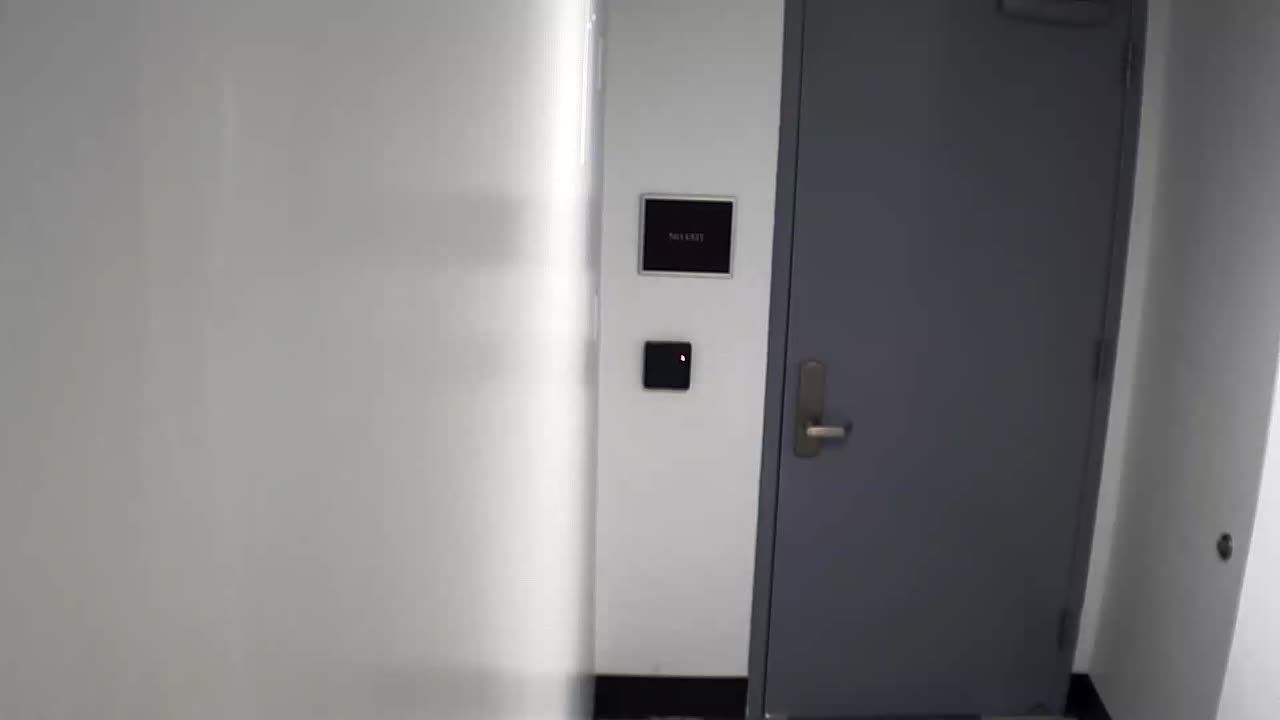 6144RHOBG2G201ABStairwayLobbyEntry_2021-01-06_13h00min02s647ms.mp4