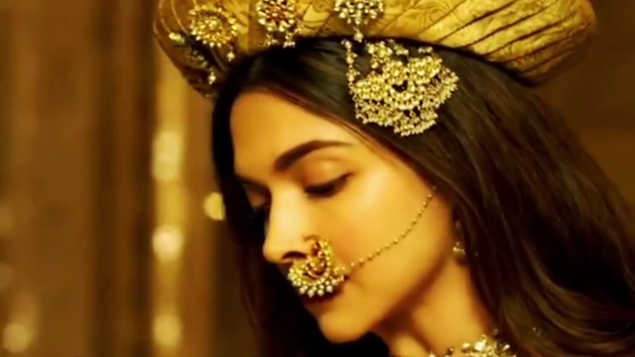 Dekho Ek Kahani Chali Aa Gayi Hindi this video very entertainment