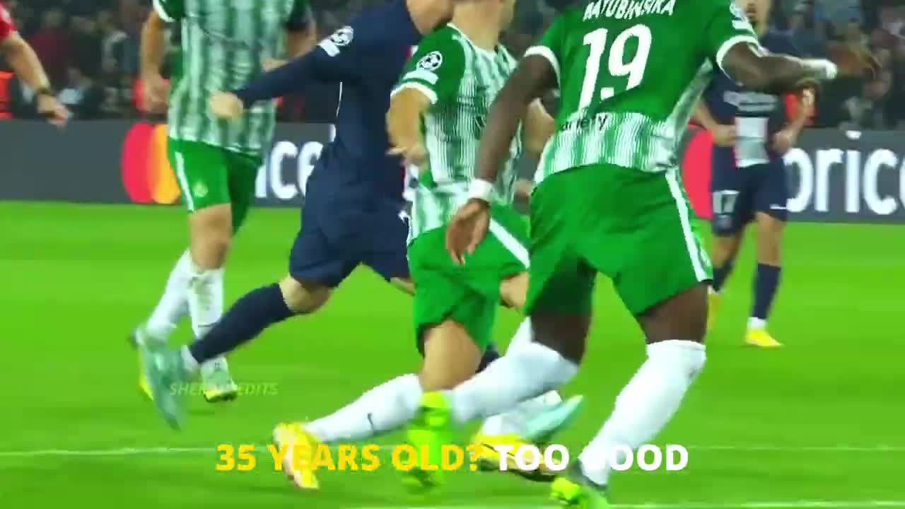 +7 OMG Messi Moments - With Commentaries