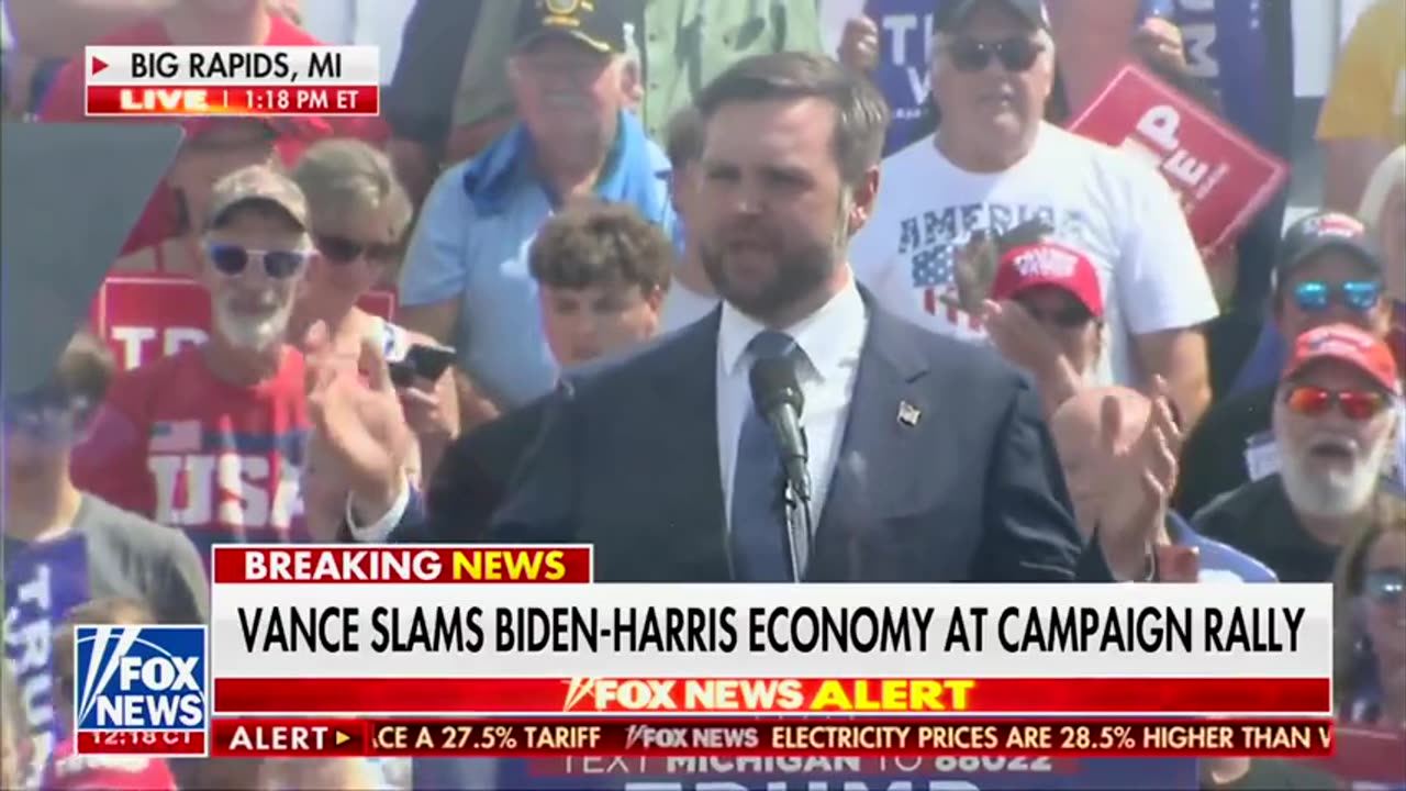 Kamala needs a rockstar to get a crowd like this