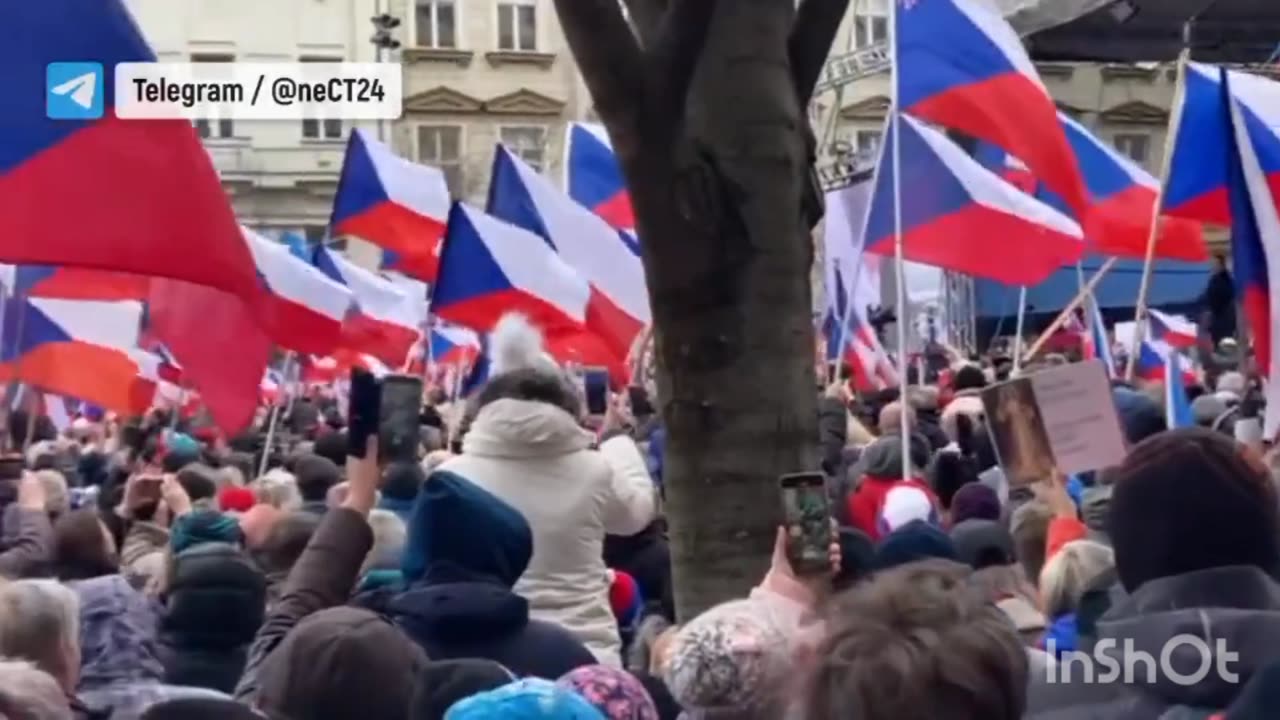 Prague citizens yelled "fascists" at ukrainian citizens, March 11th