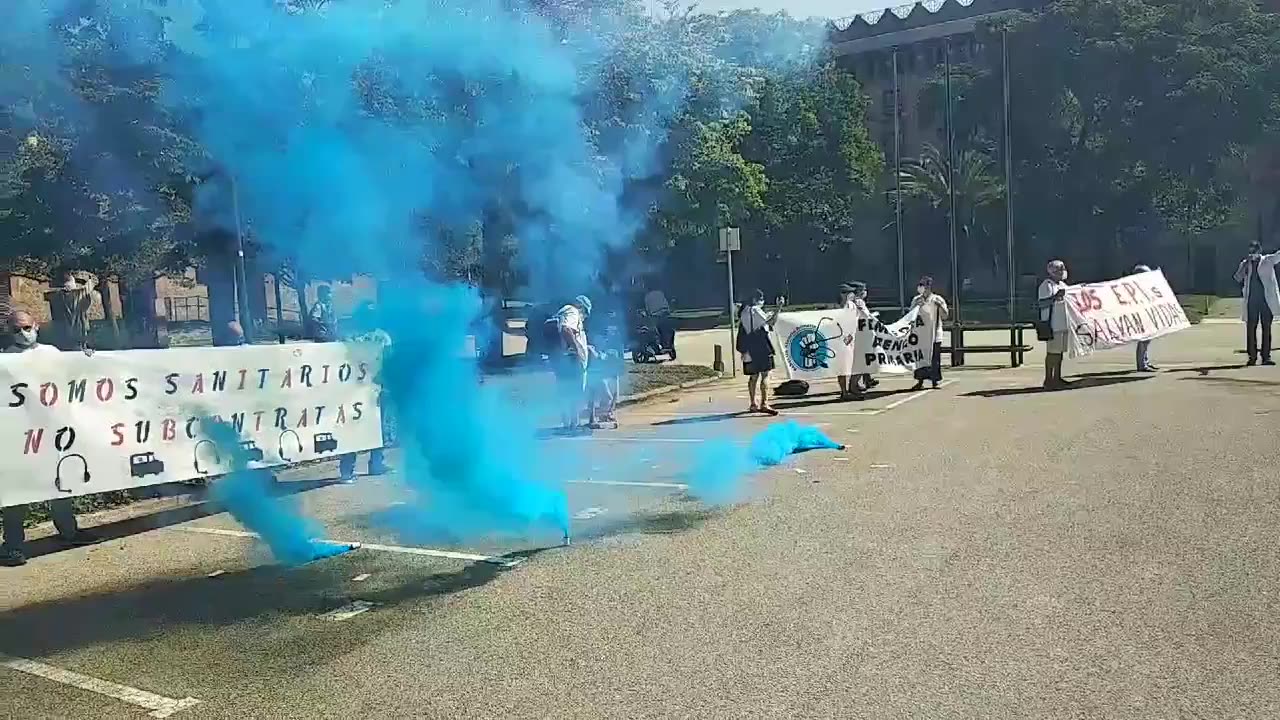 Cataluña| Sanitarios protestan contra el Gobierno Torra: "Somos sanitarios, no subcontratas"