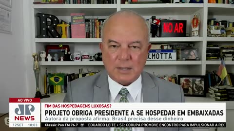 Projeto de lei obriga que presidente fique nas embaixadas no exterior