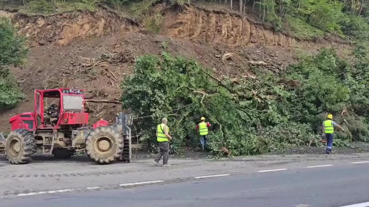 Olt valley in Romania road works