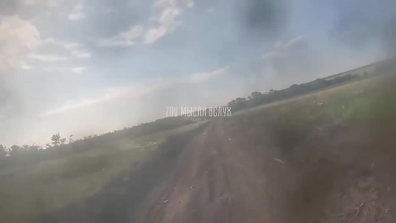 Injured Ukrainian Soldiers Flee Damaged M2 Bradley