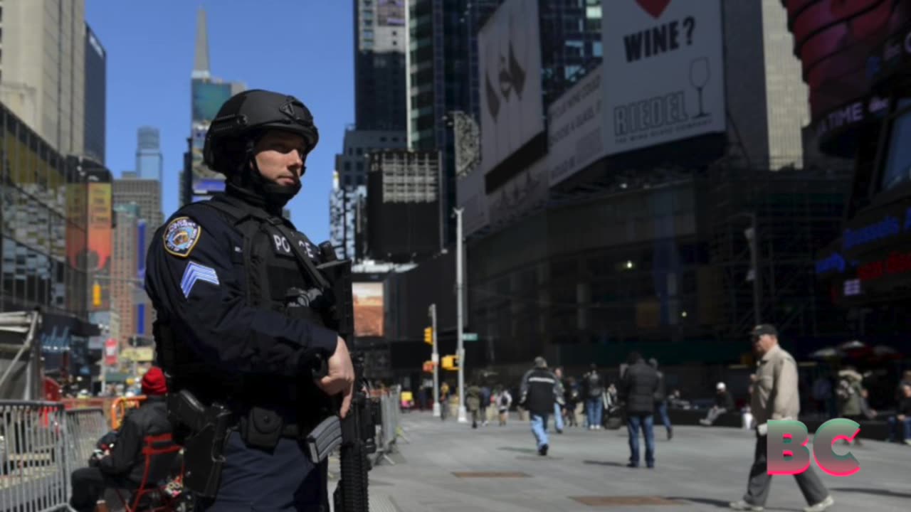 USA faces serious threat of terror attack, expert and former CIA chief warn