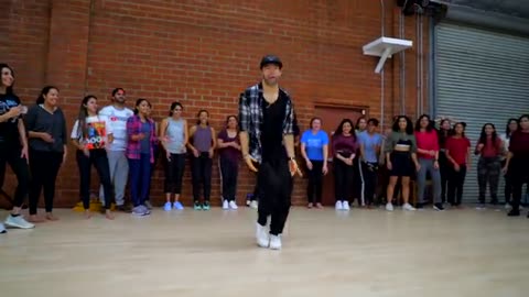 Hrithik| Roshan |ghungroo song |jams merino marno