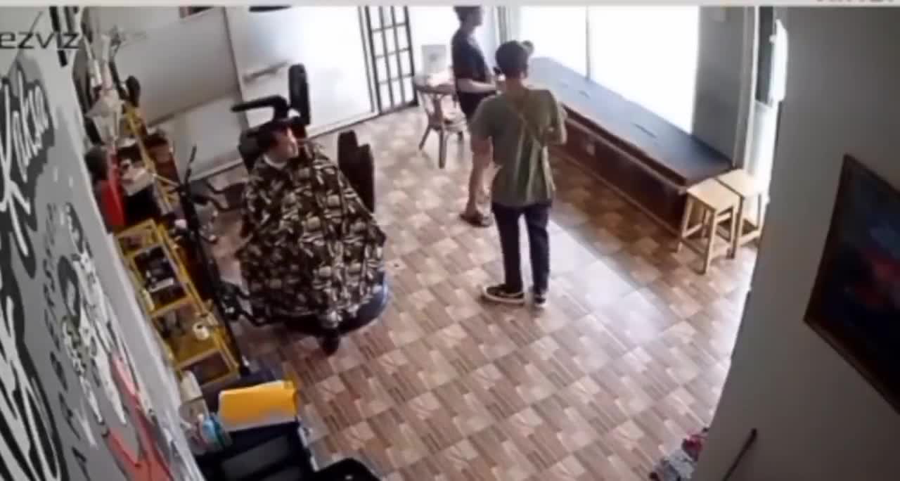 seconds of an earthquake